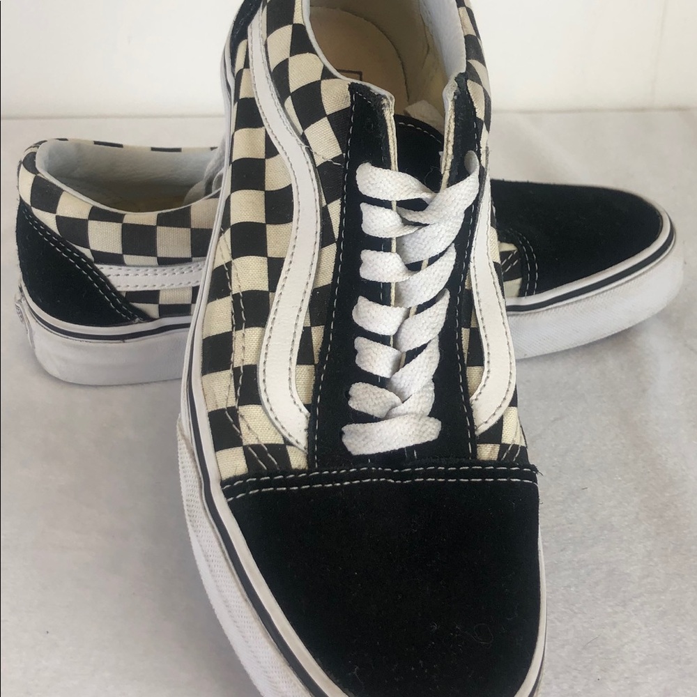VANS Black & White Checkerd shoes Womens 7.5
